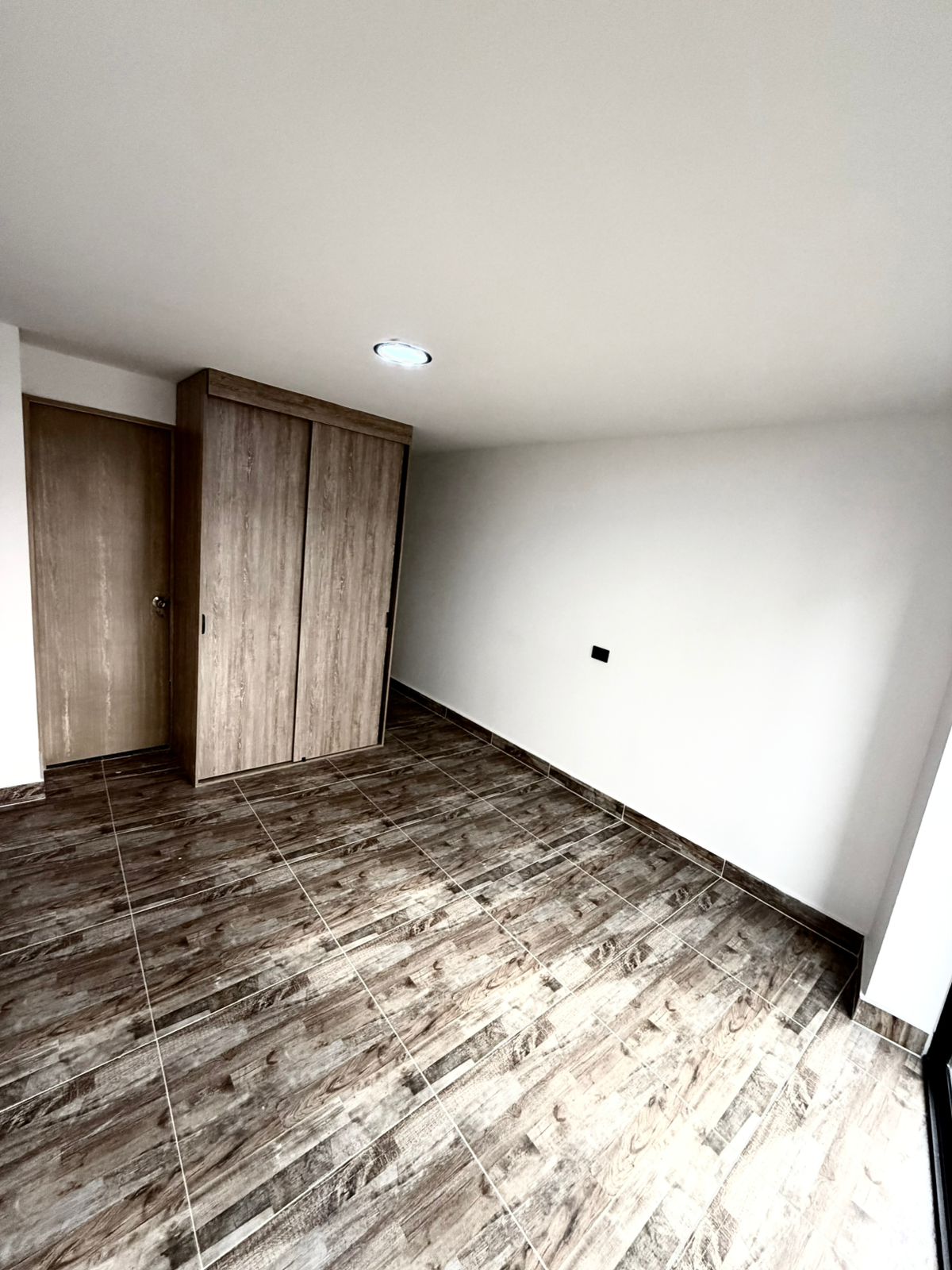  SE VENDE CASA UNIFAMILIAR 80 m² EEP-1068 – BELÉN LAS VIOLETAS
